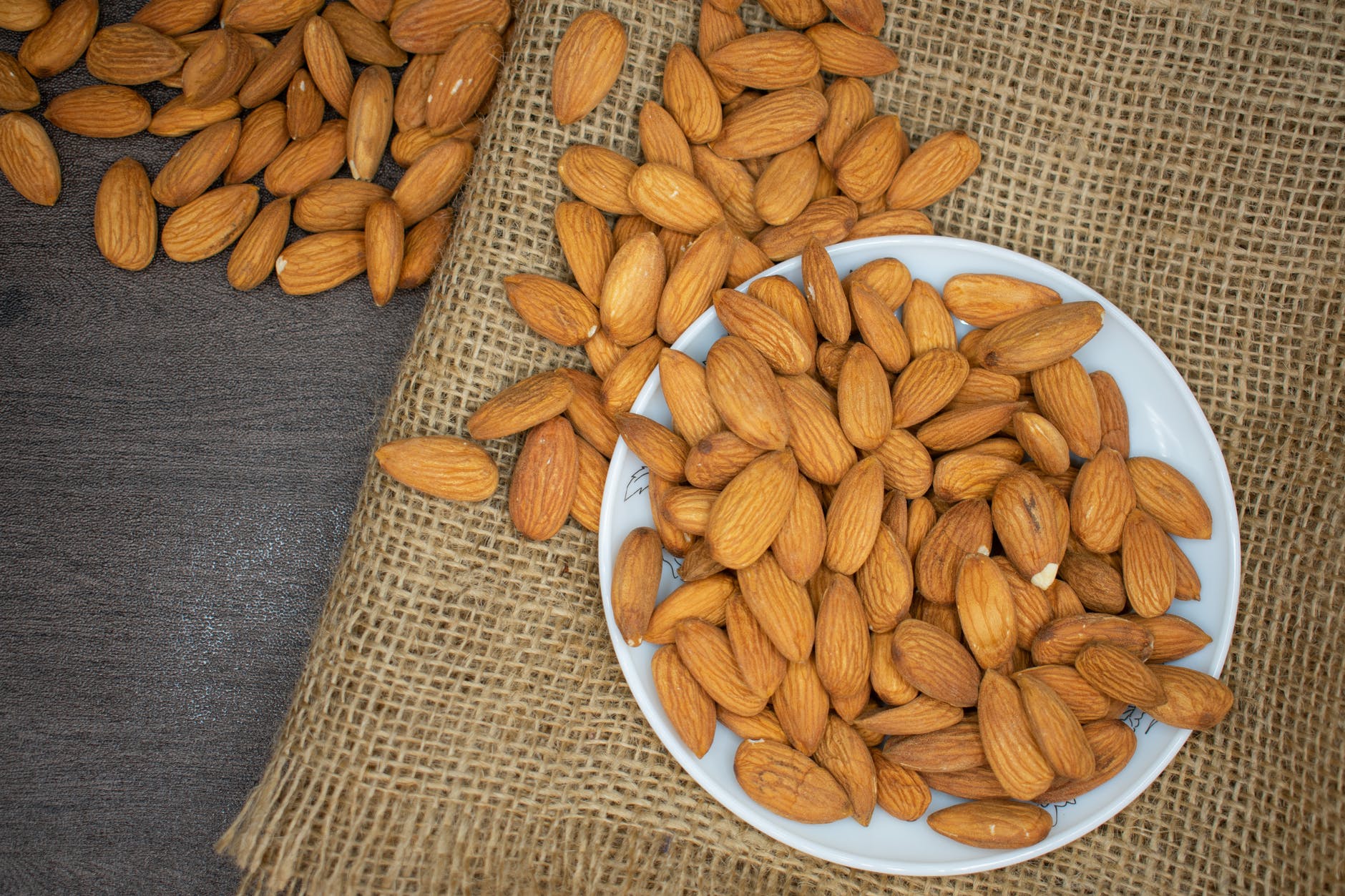 Superfoods for weight loss - Almonds