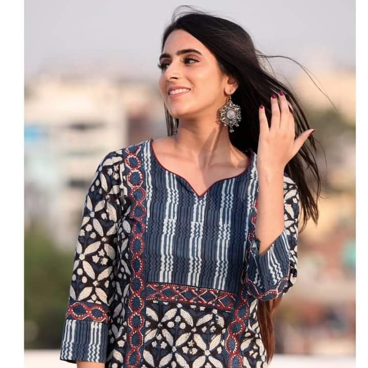 Buy online Women Printed Casual Kurta from Kurta Kurtis for Women by Piroh  for ₹1049 at 60% off | 2023 Limeroad.com