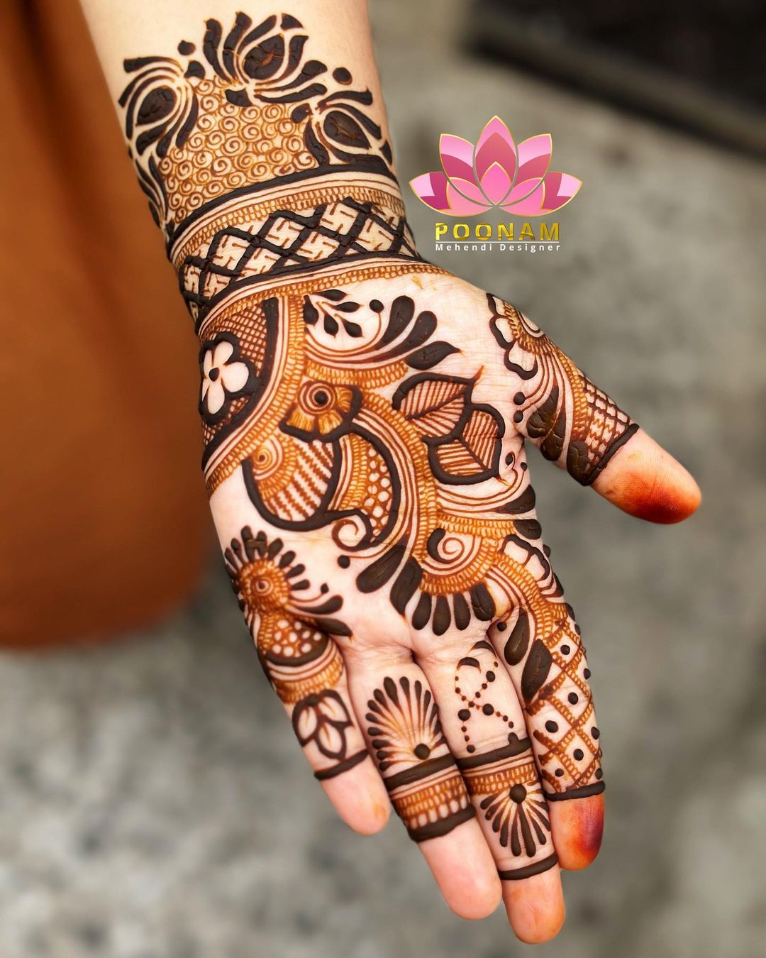 Simple Mehndi Design for Left Hand |... - The Wedding Bels | Facebook-suu.vn