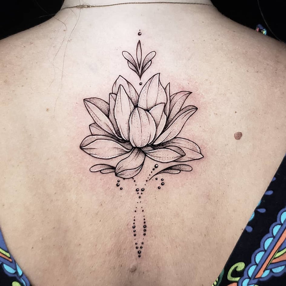 25+ Pretty Lotus Flower Tattoo Ideas For Women - Tikli