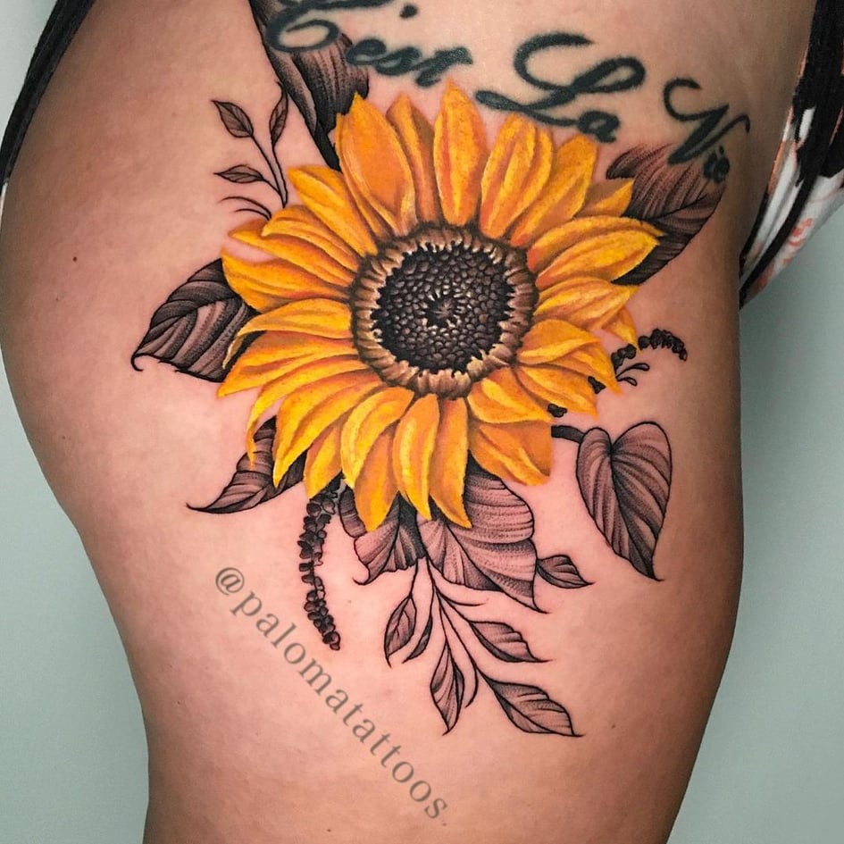 20+ Thigh Tattoo Ideas for Women with Images - Tikli