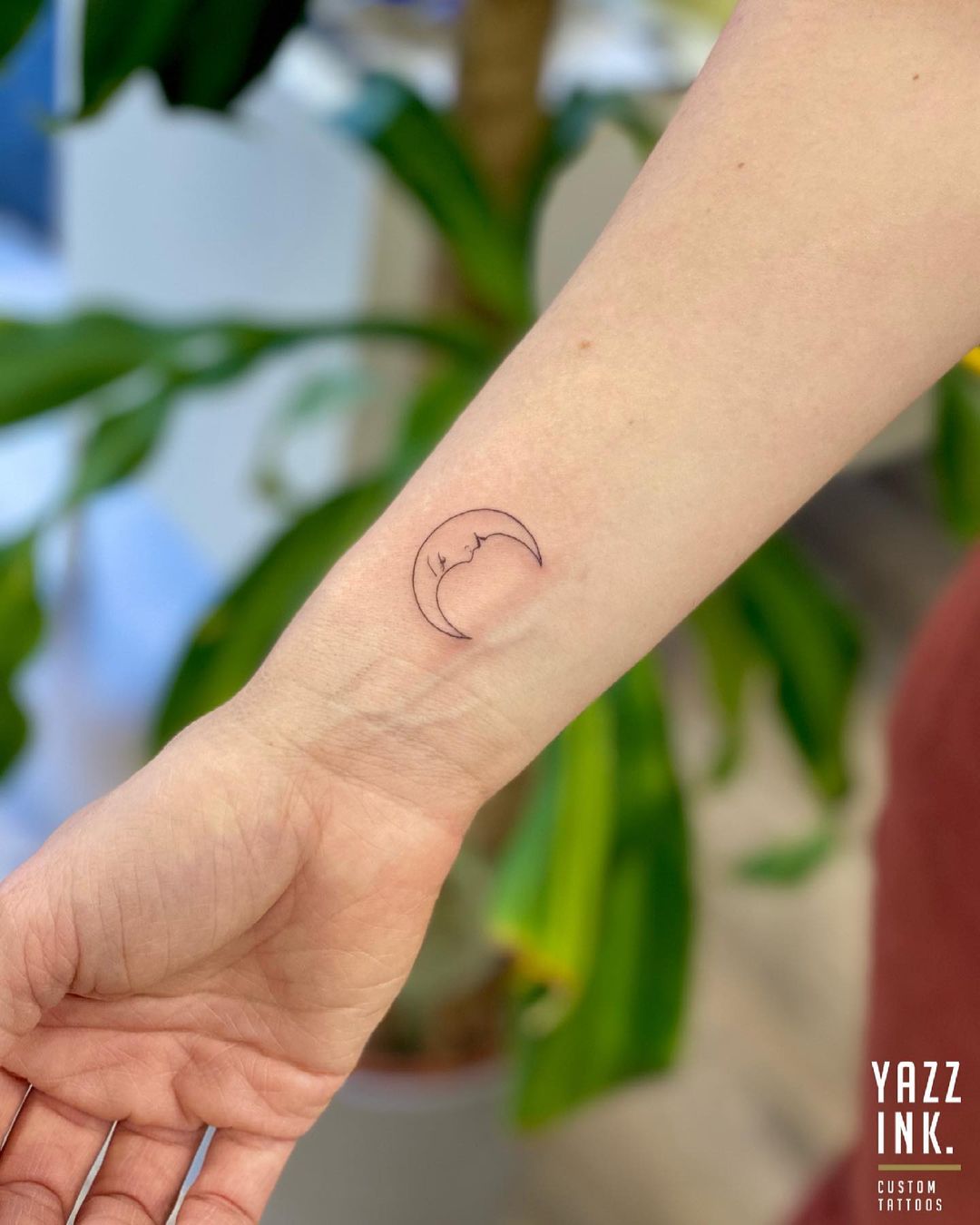 Small-Wrist-Tattoo-for-women-Tikliglobal.com