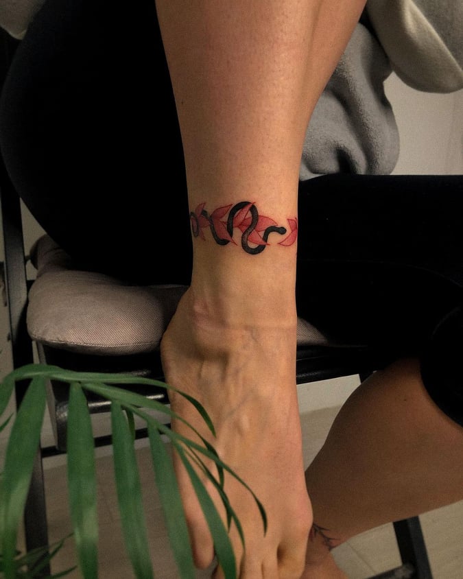 Powerful Snake Tattoo Ideas For Women - Tikli