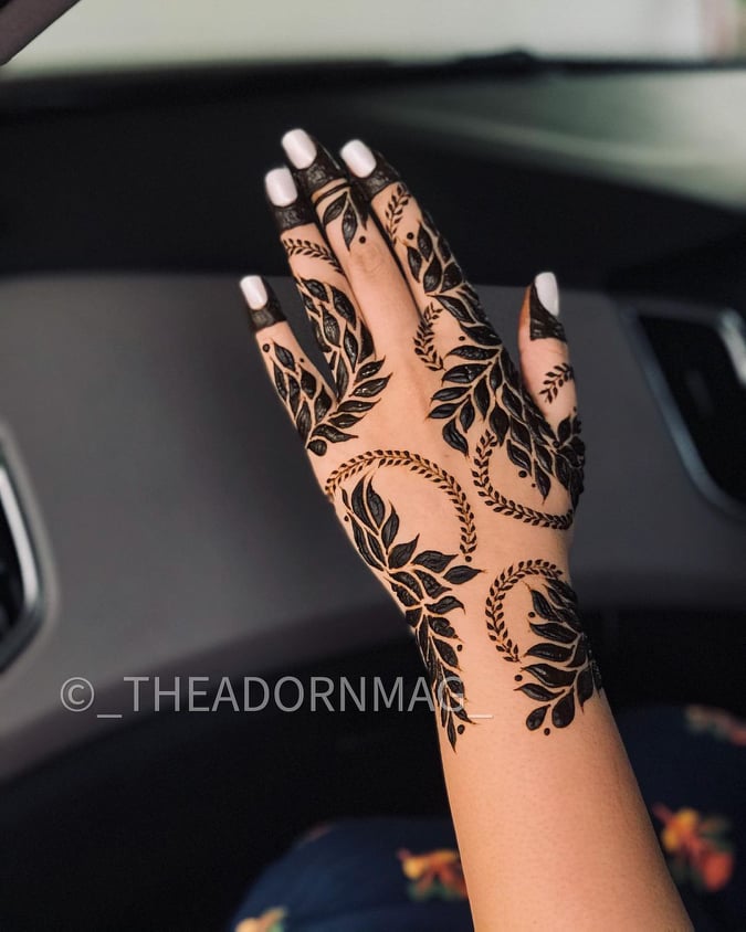 Henna Designs on Hand