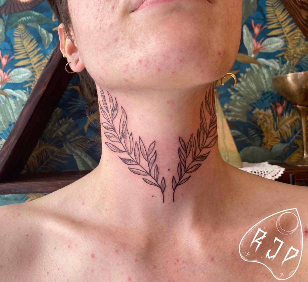 19 Classy Neck Tattoo Ideas  46 Examples  Style Dieter