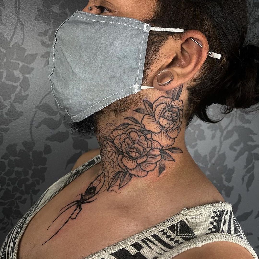 15 Pretty Neck Tattoos for Women  Pretty Designs