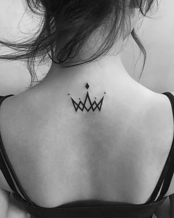 15+ Unique Royal Crown Tattoo Ideas For Men and Women - Tikli