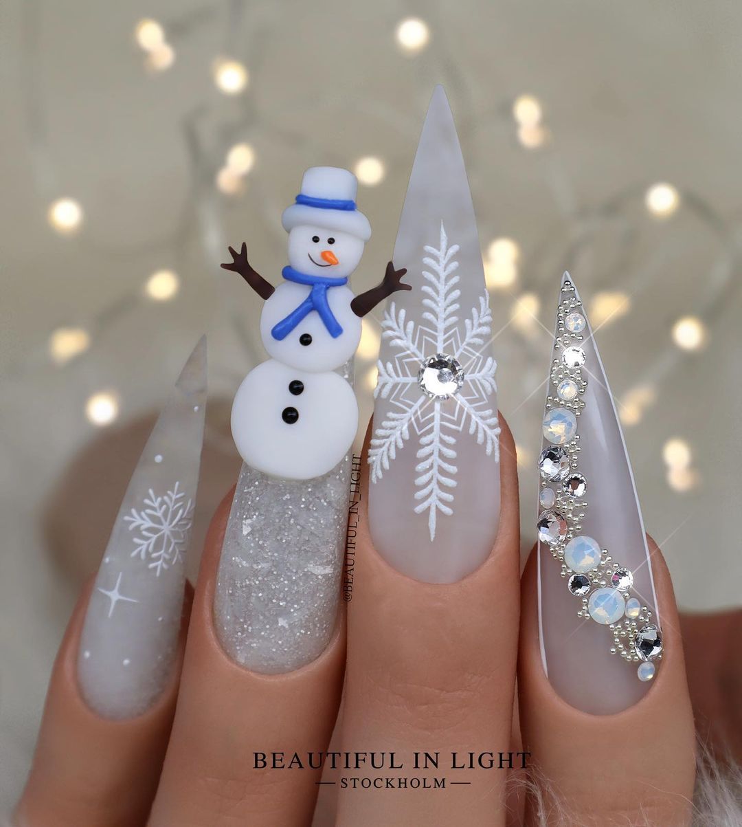 Christmas-Nails-Ideas-Tikliglobal