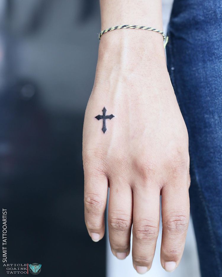 20 Amazing Cross Tattoo Ideas with Meanings and Celebrities  Body Art Guru