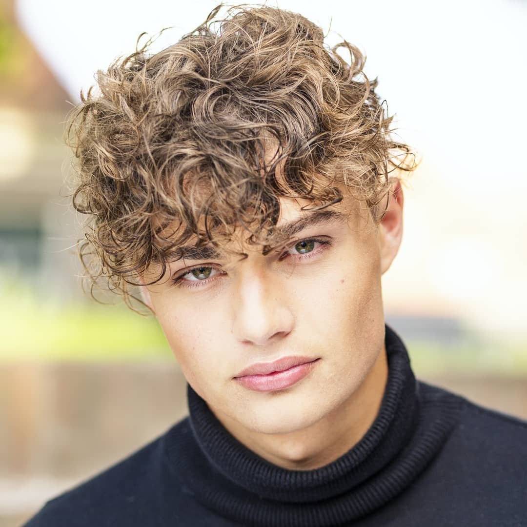 Top Curly Hairstyles For Men To Look Best During Festivals  Lifeandtrendz